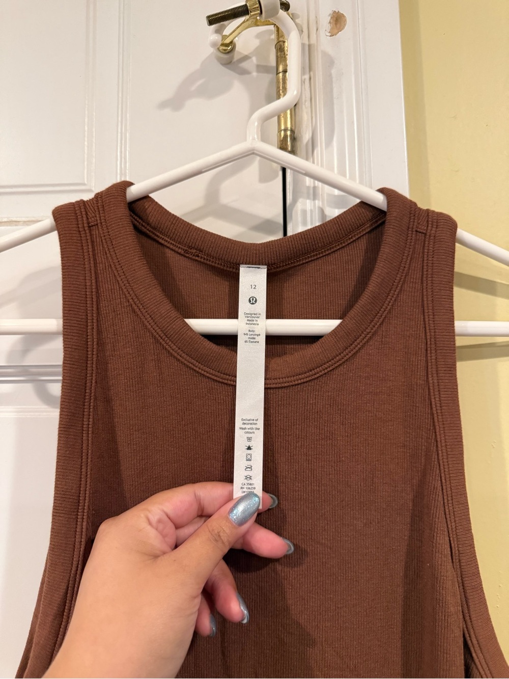 Lululemon tank top